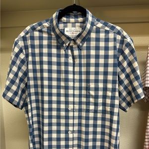 Mizzen+Main XL classic performance button down - like new condition